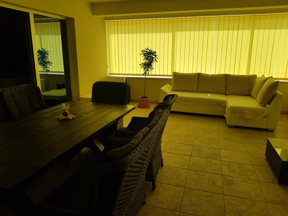 Yellow Cube Kozino ภายนอก รูปภาพ